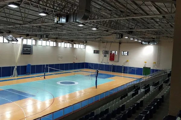 Yıldız Teknik Üniversitesi Spor Salonu - Resim 1