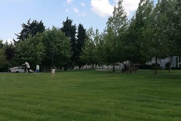 Yıldız Teknik Üniversitesi Spor Salonu - Resim 17