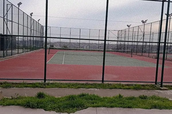 Yıldız Teknik Üniversitesi Spor Salonu - Resim 16