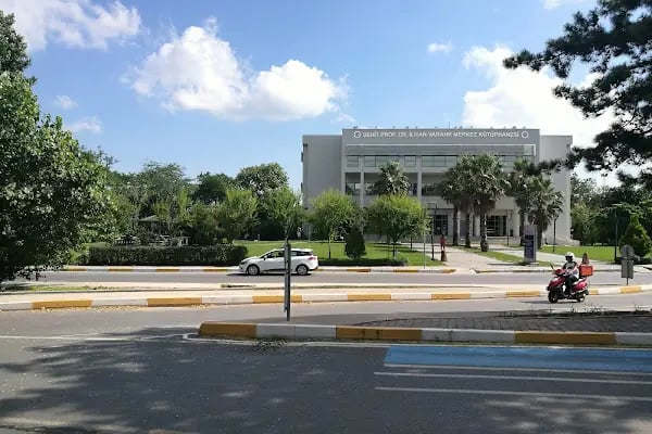 Yıldız Teknik Üniversitesi Spor Salonu - Resim 20