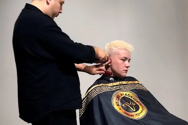 Beyaz Kuaför &amp; Tattoocan Saloons - Resim 16