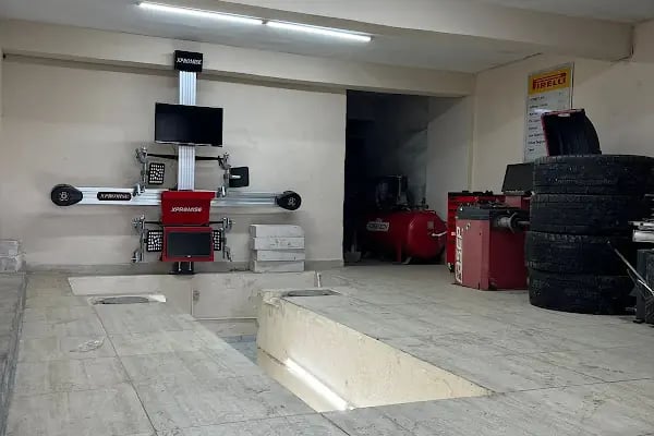 Yılmaz Kardeşler Oto Lastik Rot Balans YOL YARDIM - Resim 12