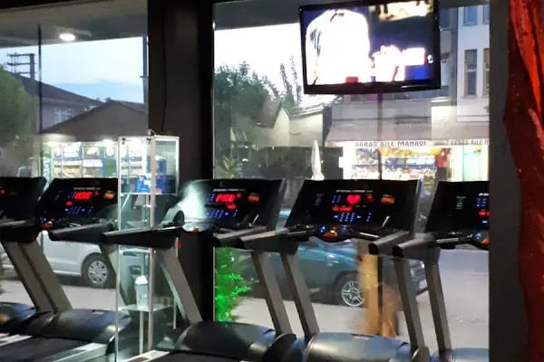 Hangar Life Fitness - Resim 18