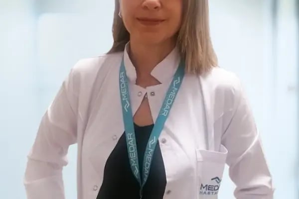 Op.Dr.Evren Ay Koç Rhinoplasty - Burun Estetiği - Resim 9