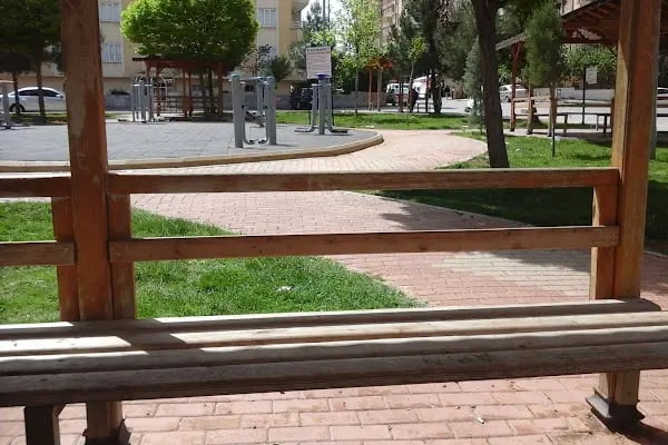 Halil Pekmez Parkı - Resim 1
