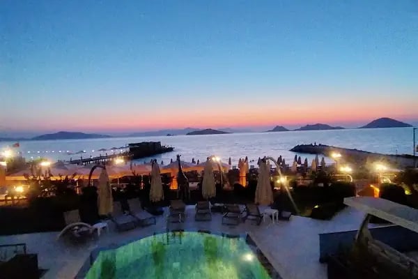 Small Beach Hotel - Resim 3
