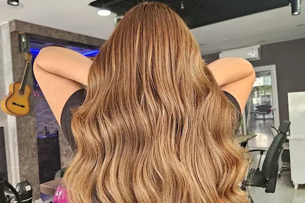Shine WOMEN’s Hair&Makeup Kuaför - Resim 12