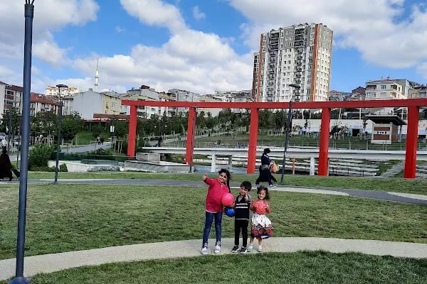 Azarbaycan Dostluk Parkı - Resim 4