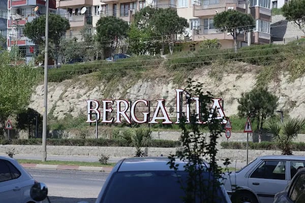 Diş Hekimi Emine YILDIRIMER BALIK - Resim 2