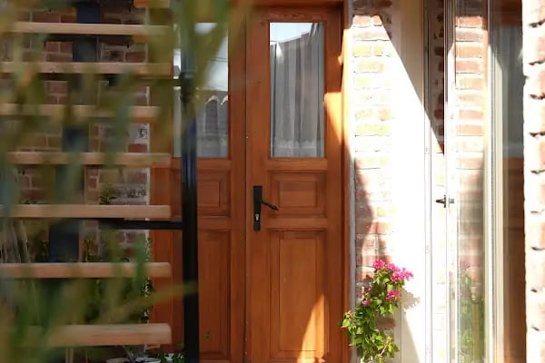 Rhea Guesthouse - Resim 5