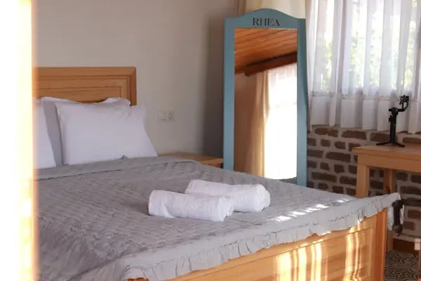 Rhea Guesthouse - Resim 4
