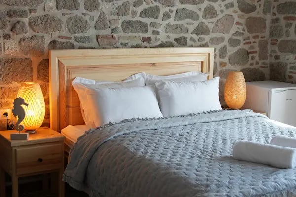 Rhea Guesthouse - Resim 2