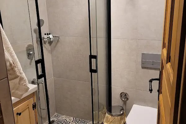 Rhea Guesthouse - Resim 10