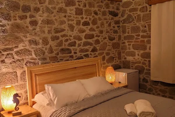 Rhea Guesthouse - Resim 12