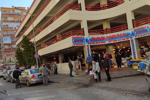 Bornova Belediyesi Merkez Pazar Yeri - Resim 2