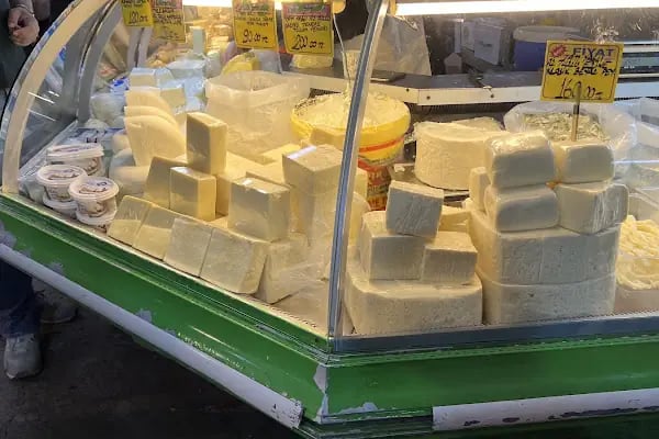Bornova Belediyesi Merkez Pazar Yeri - Resim 20