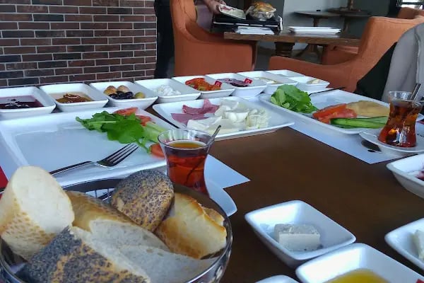 Hale Cafe & Ev Yemekleri - Resim 4