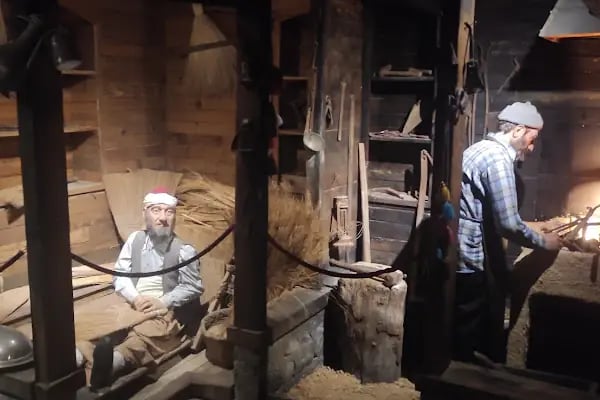 Samsun Kent Müzesi Hediyelik Eşya Merkezi - Resim 2