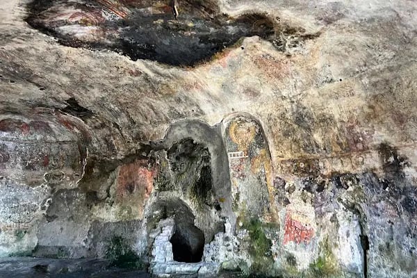Kızlar Manastırı - Resim 16