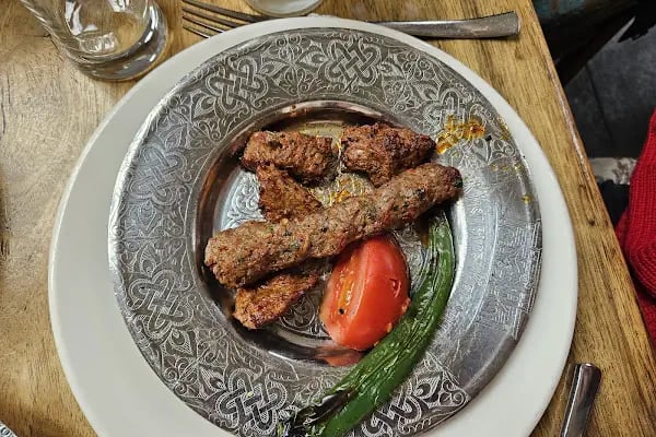 Bayazhan Hotel &amp; Restaurant - Resim 8