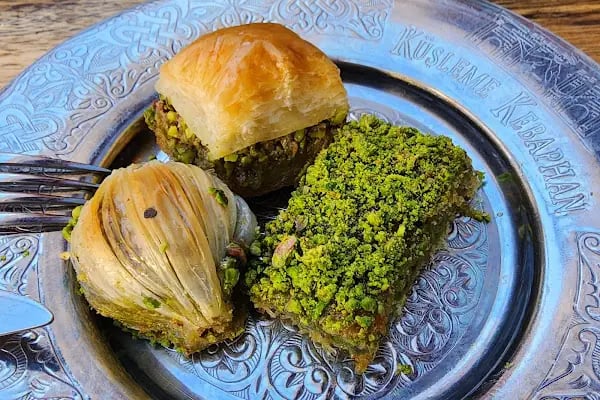 Bayazhan Hotel &amp; Restaurant - Resim 15