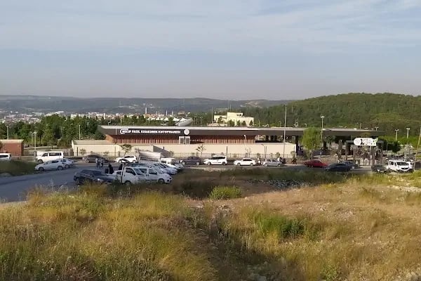 Arnavutköy Belediyesi Necip Fazıl Kısakürek Kütüphanesi - Resim 2