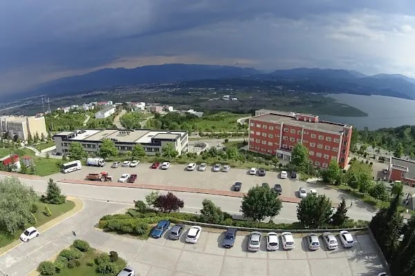 Sakarya Uygulamalı Bilimler Üniversitesi Teknoloji Fakültesi - Resim 2