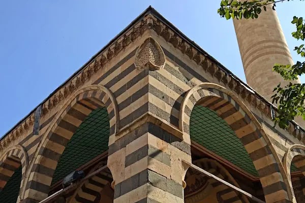 Behram Paşa Camii - Resim 11