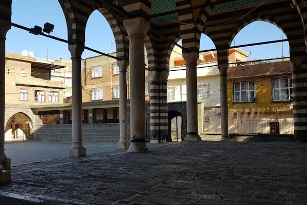 Behram Paşa Camii - Resim 8