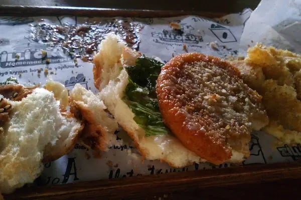 Ünal Restaurant Bistro &amp; Cafe - Resim 19