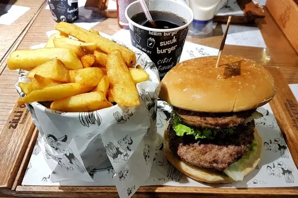 Ünal Restaurant Bistro &amp; Cafe - Resim 3