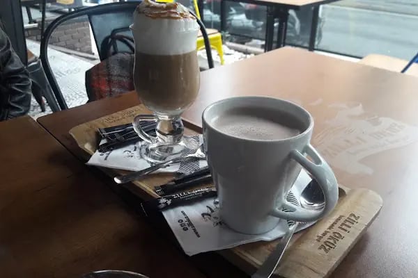 Ünal Restaurant Bistro &amp; Cafe - Resim 8