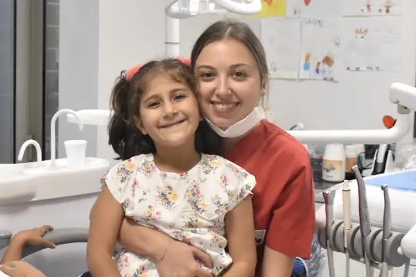 Arzu Sarıyıldız Turgutreis Bodrum Diş Kliniği | İmplant ve Dental Estetik Diş Kliniği - Resim 14
