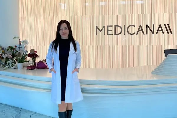 Op. Dr. Betül Yıldız - Resim 2