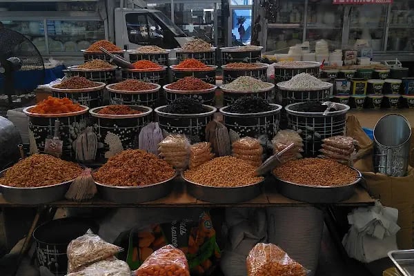Finike Kapalı Pazar Yeri - Resim 17