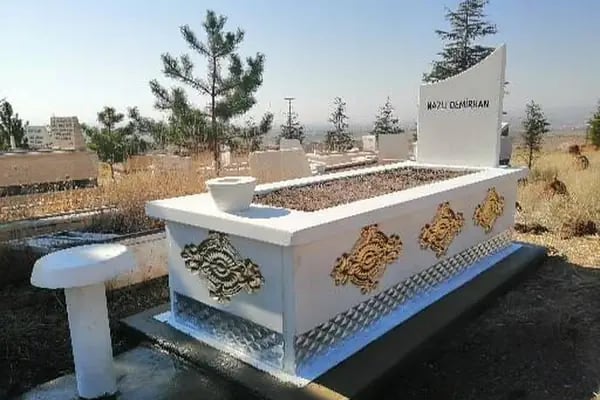 Değişim Hazır Mezar - Resim 1