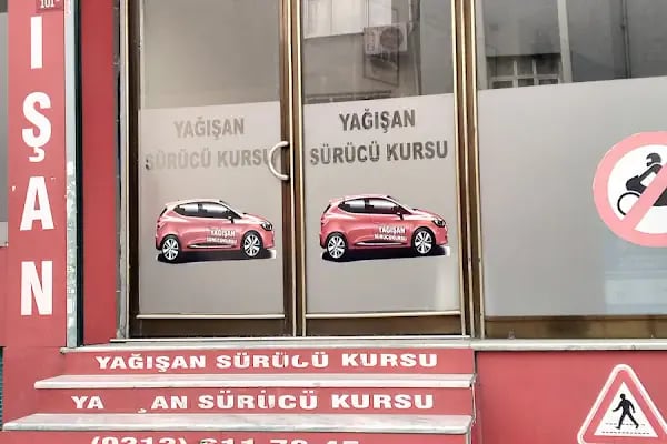 ÖZEL YAĞIŞAN SÜRÜCÜ KURSU - Resim 11