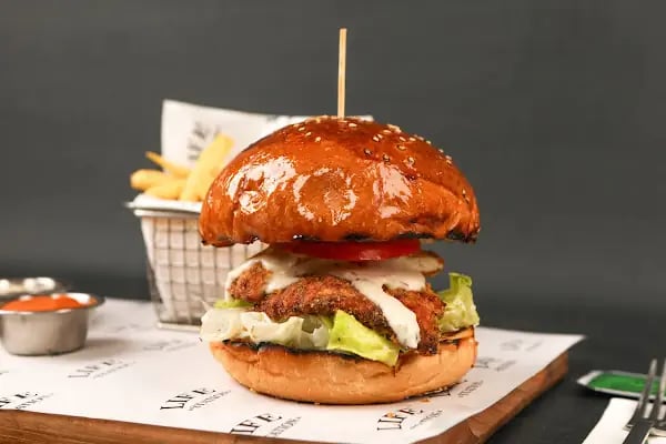 Life Station Cafe - Resim 4