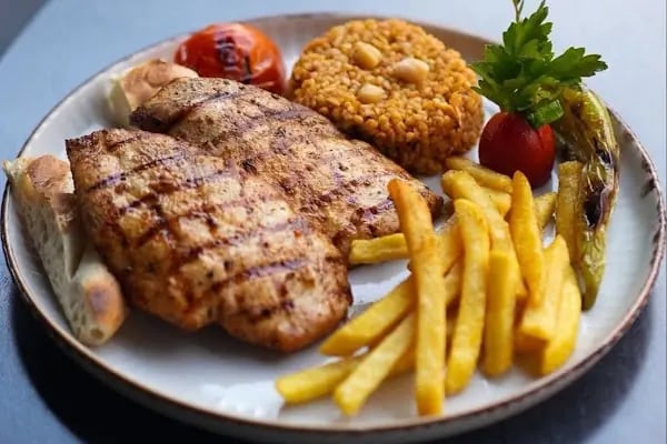 Life Station Cafe - Resim 17