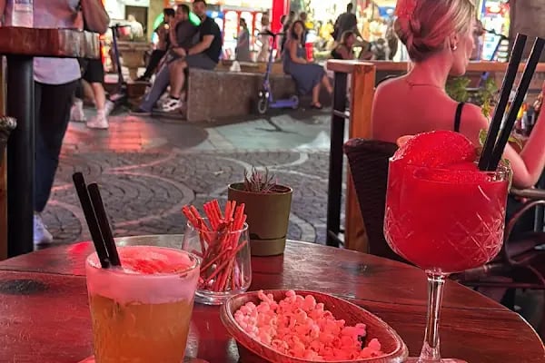 1st. BAR Alanya - Resim 4