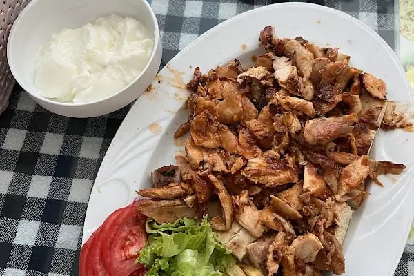 Güzelgün Meze Evi &amp; Et Pişiricisi - Resim 10