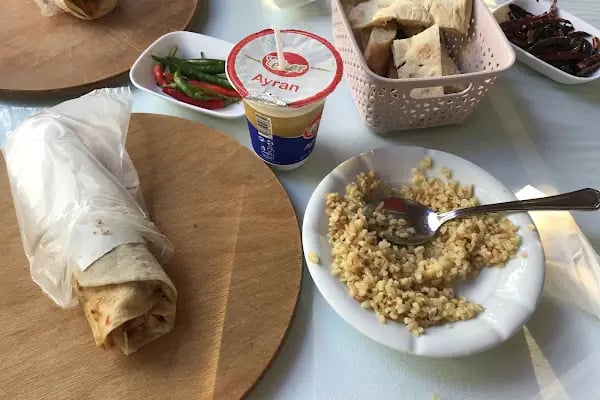 Güzelgün Meze Evi &amp; Et Pişiricisi - Resim 15