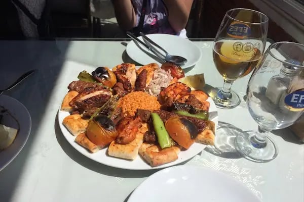 Güzelgün Meze Evi &amp; Et Pişiricisi - Resim 16