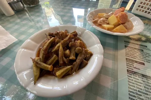 Güzelgün Meze Evi &amp; Et Pişiricisi - Resim 19