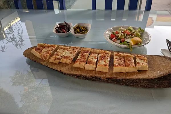 Güzelgün Meze Evi &amp; Et Pişiricisi - Resim 17
