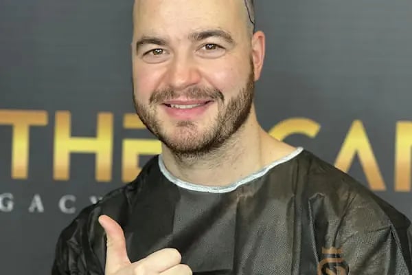 ESTHETICANA - Exclusive Hair Transplant in Turkey - Resim 17