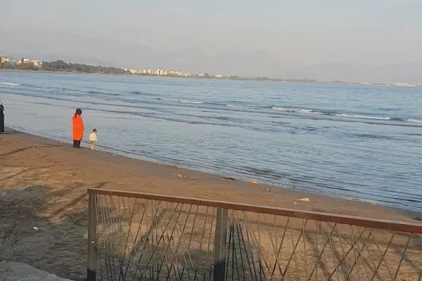 Finike Belediyesi Otobüs kafe - Resim 8