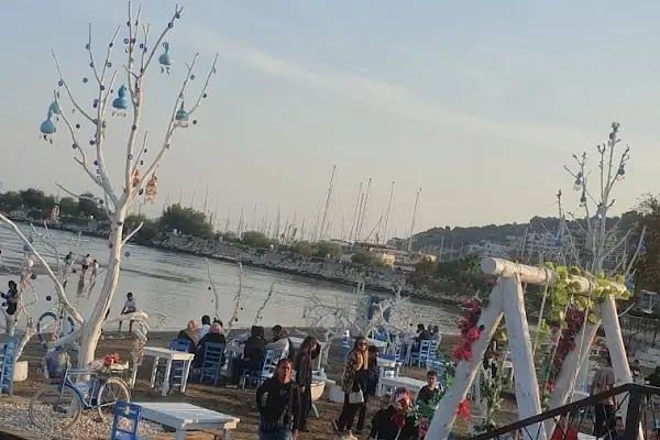 Finike Belediyesi Otobüs kafe - Resim 7