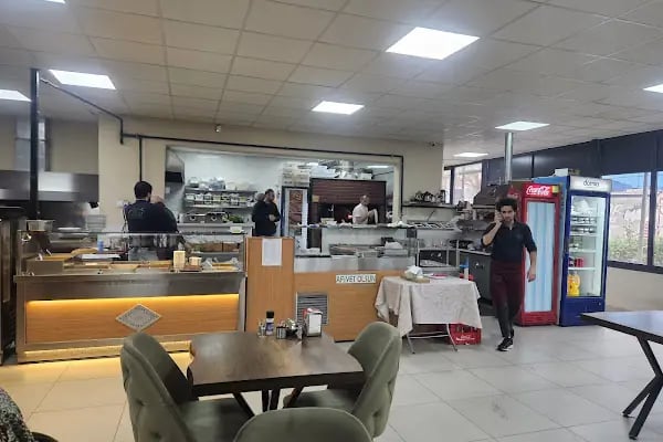 Çınar Restaurant - Resim 3