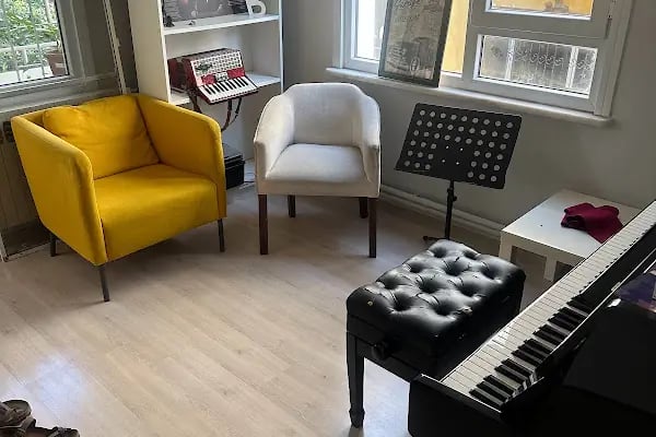 Müzik Sınıfı Sanat Merkezi - Resim 7